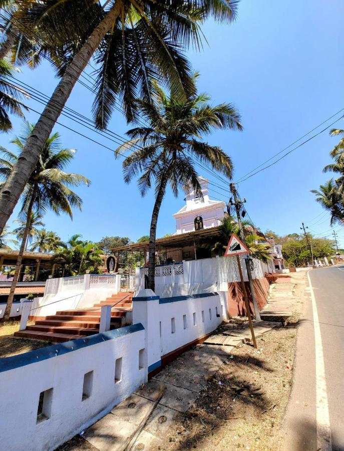 Sea View Resorts Bogmalo Beach Exterior foto